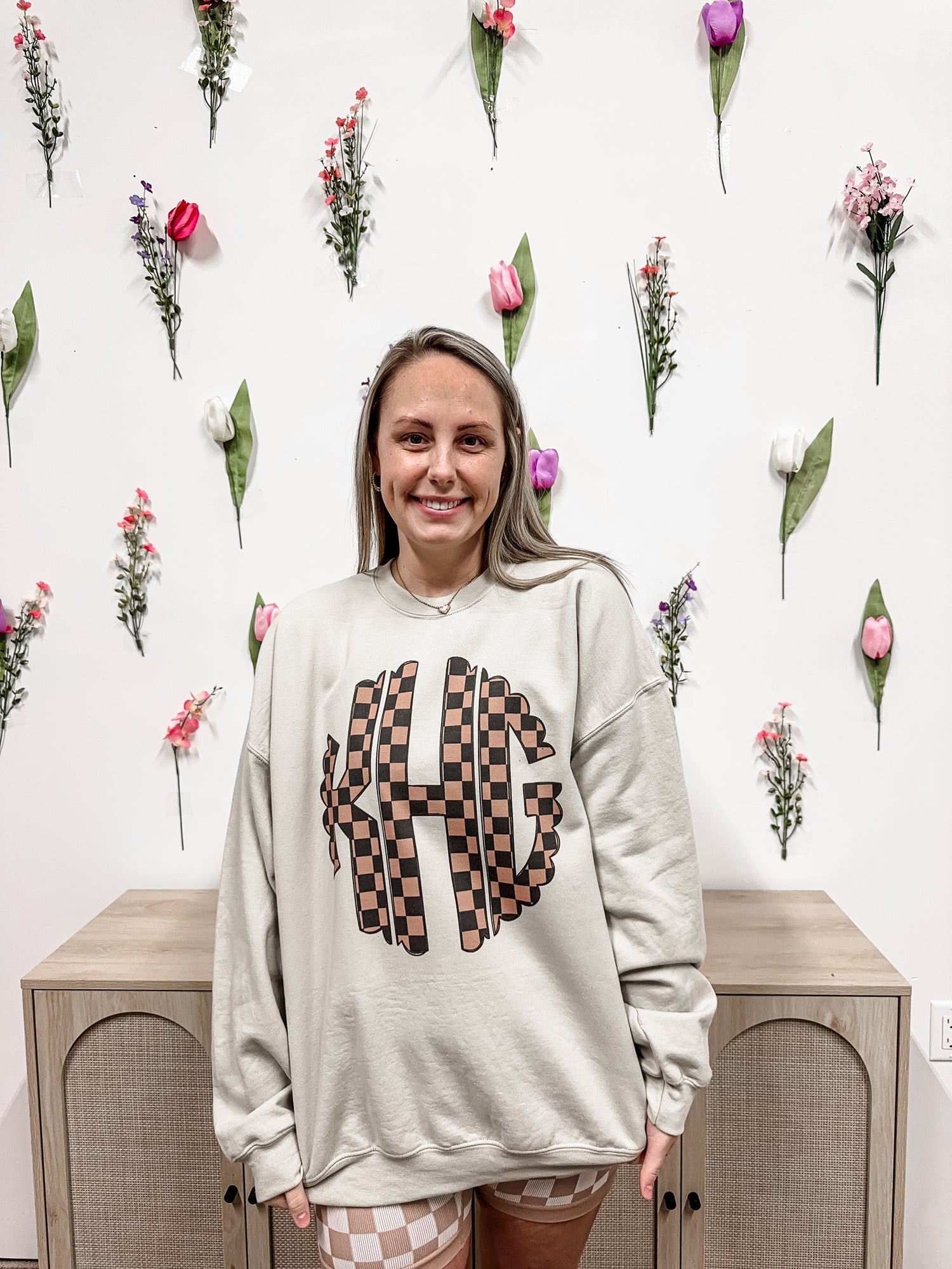 Neutral Checkered Monogram (P)