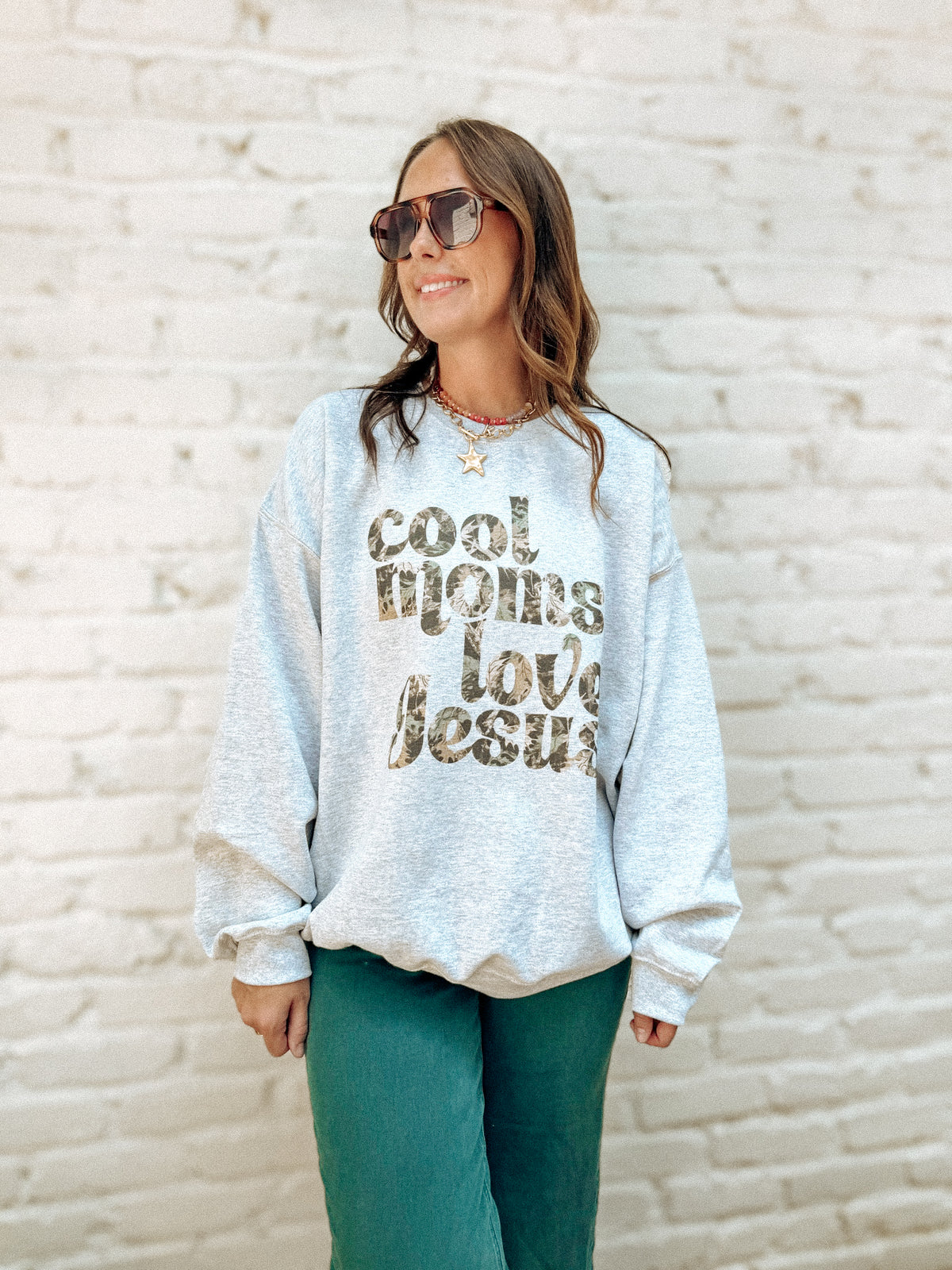 Camo Cool Moms Love Jesus