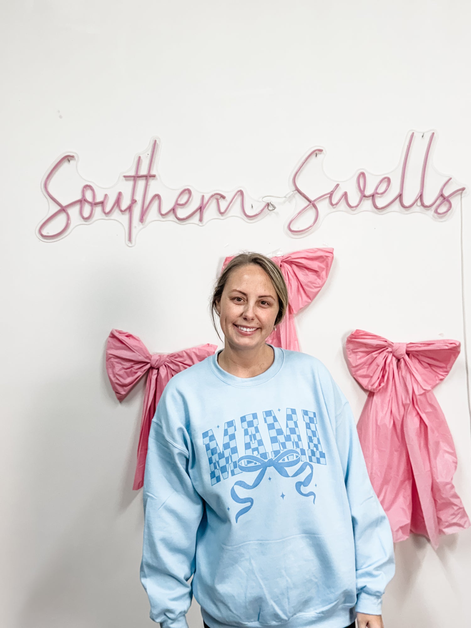 ❤️ BLUE Checkered MAMA Crewneck