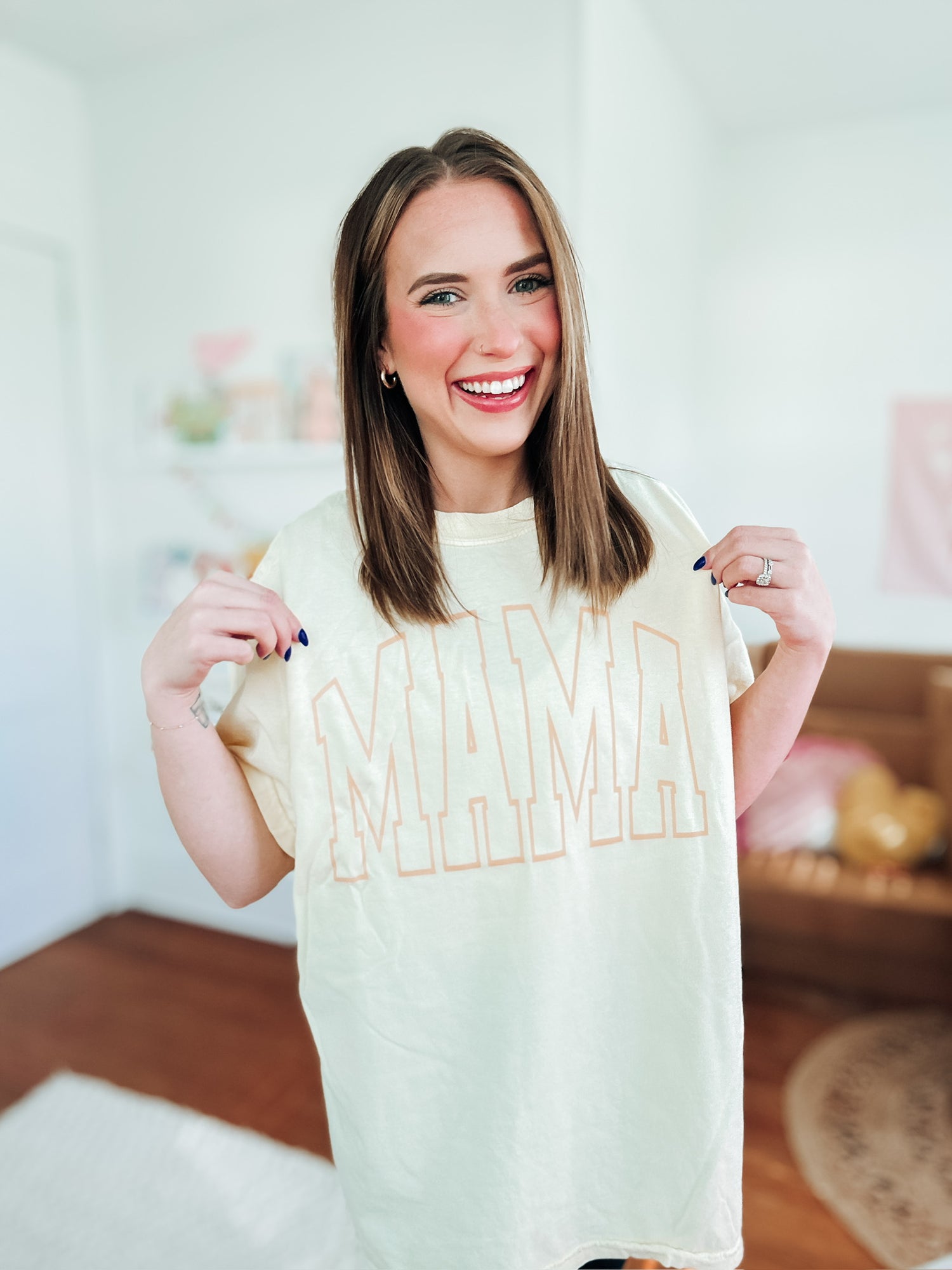 Outline MAMA Yellow Monochrome