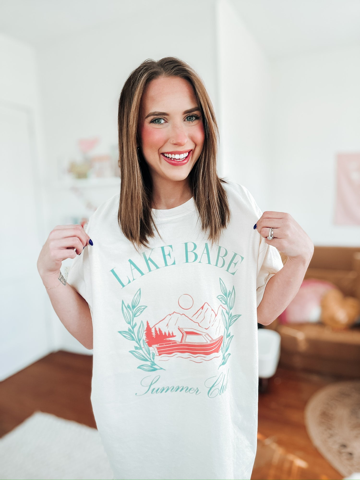 `Social Club Lake Babe