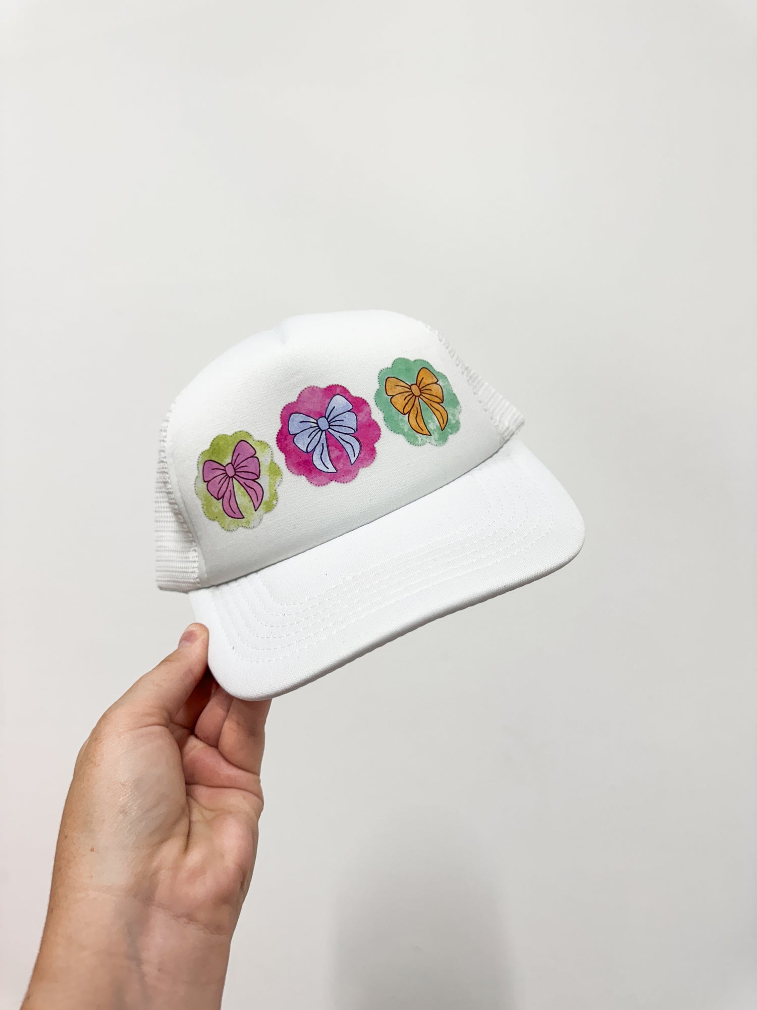 YOUTH Trucker Scallop Bows