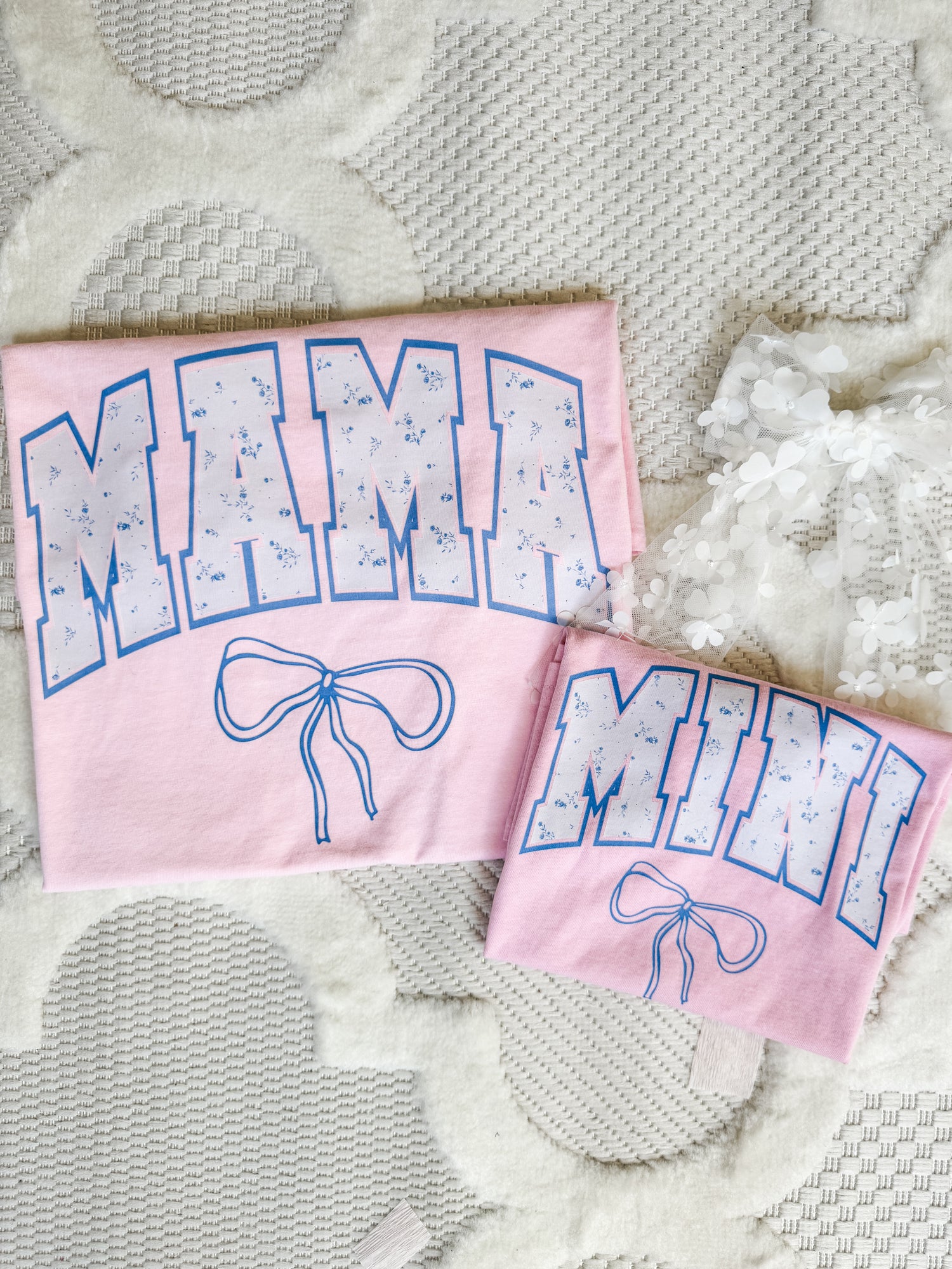 🎀 Blue MAMA with ribbon.