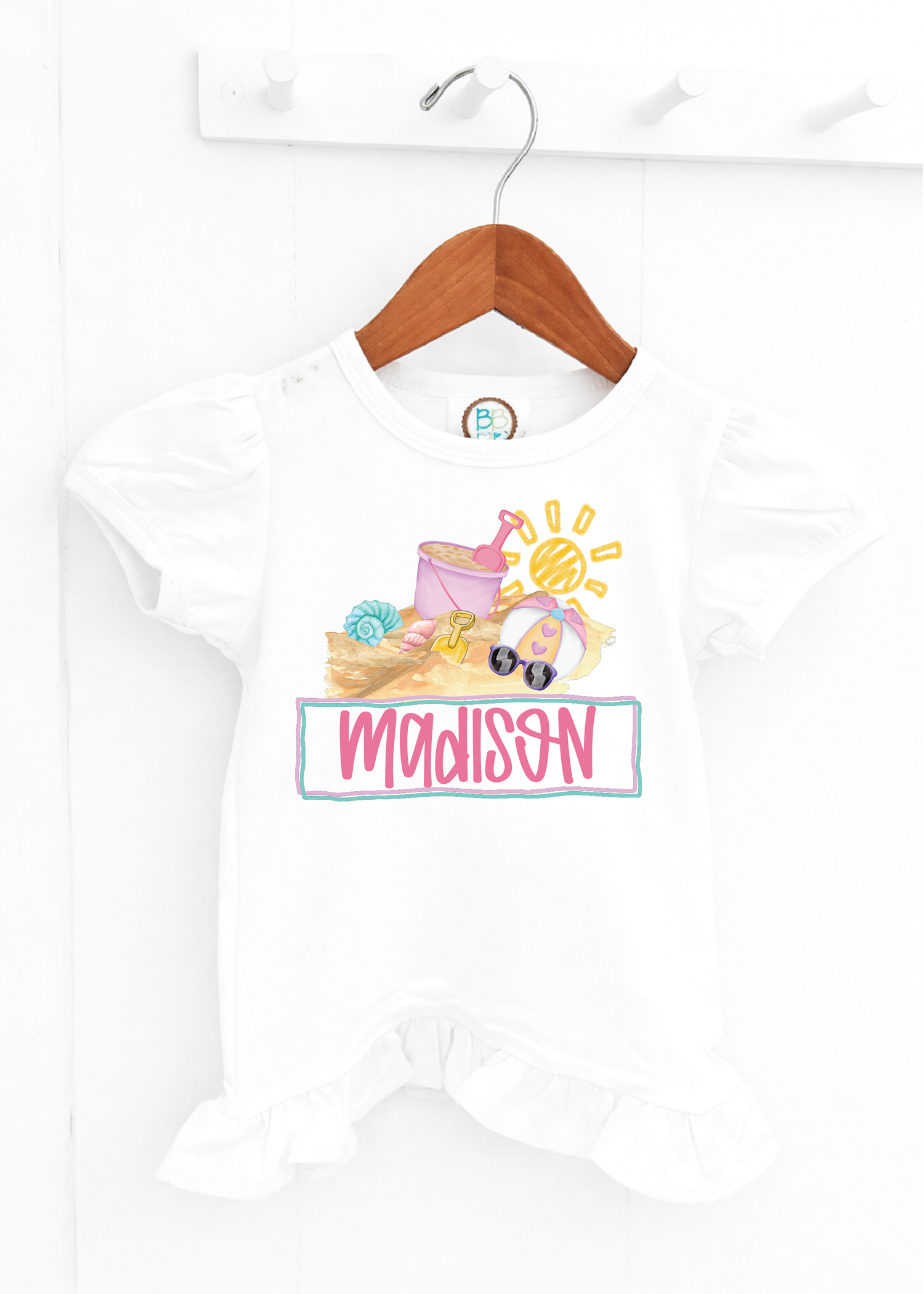 Girls Beach Scene with Nameplate (PR21)
