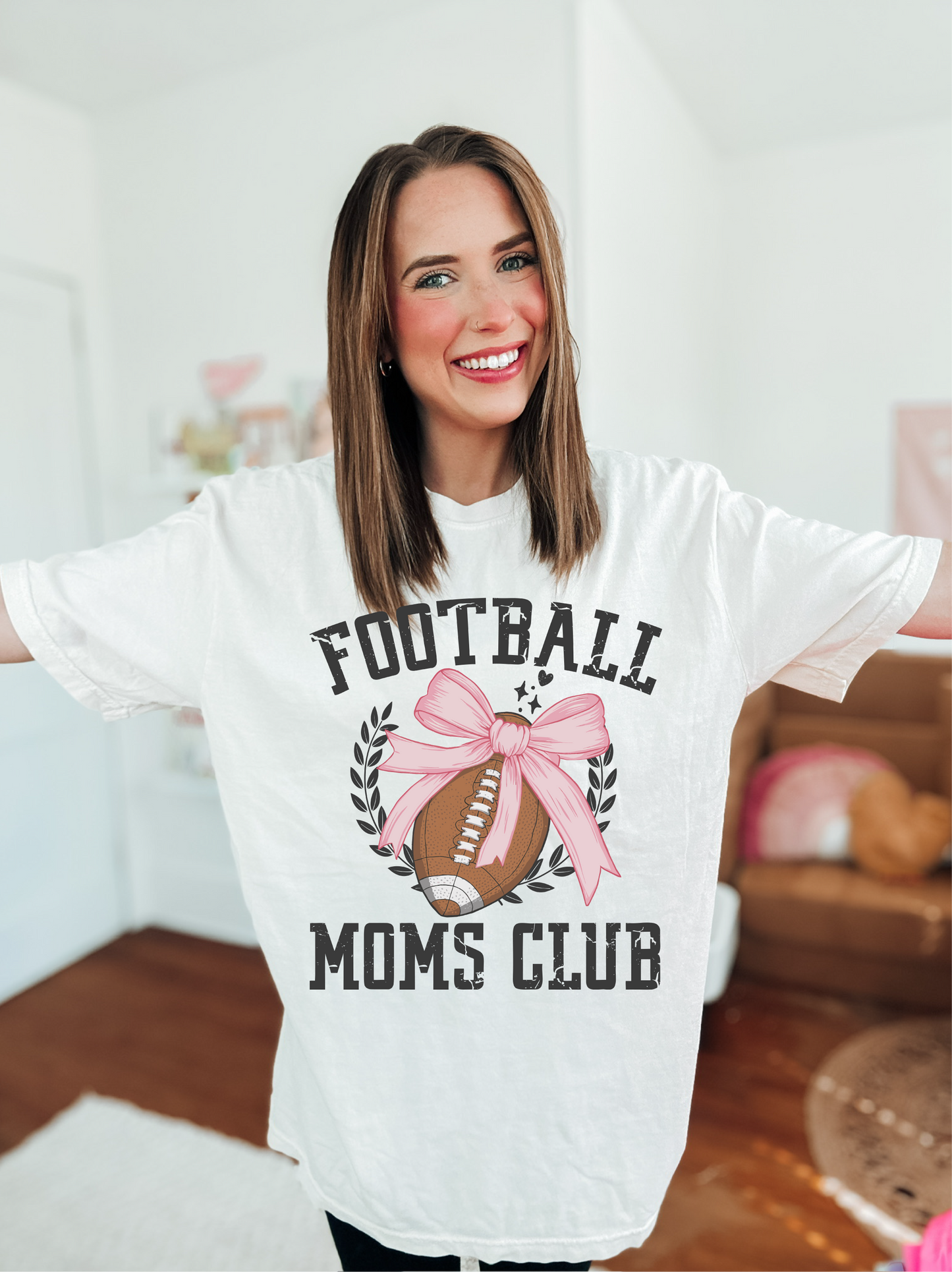 🏈 Moms Club